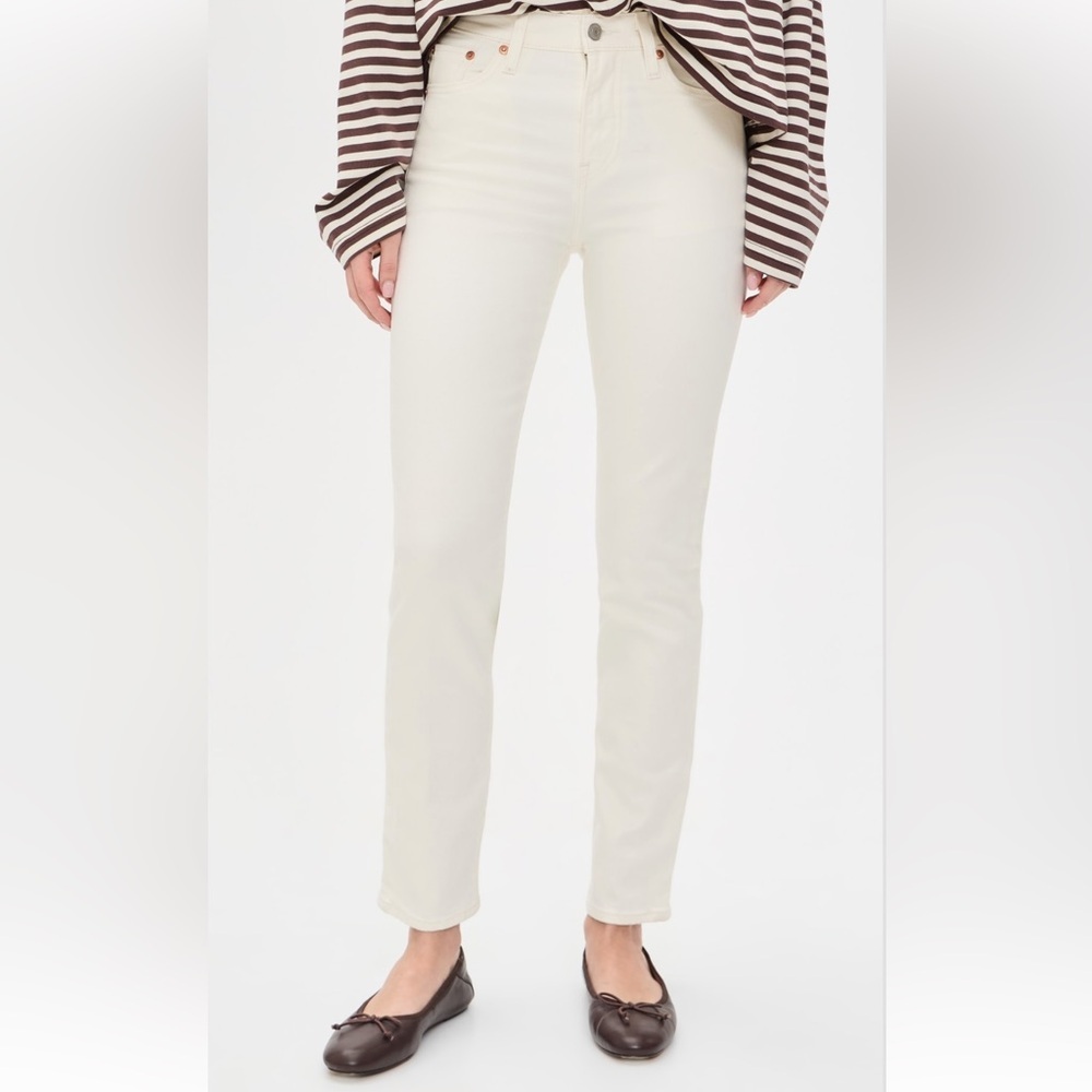 Levi’s Premium White Wedgie Jeans Size 24 In Excellent Like-New Condition